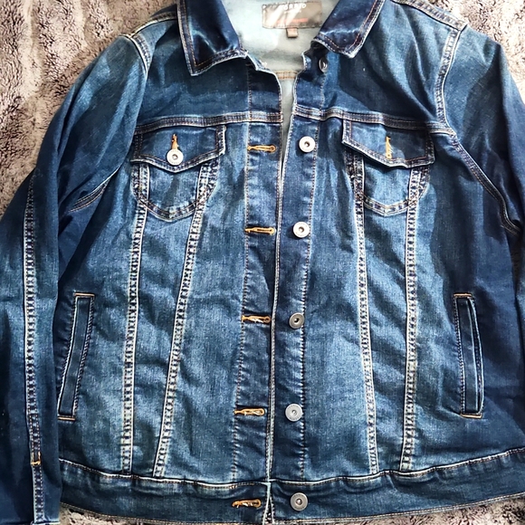 Torrid Jean Jacket size 2 - Picture 1 of 6